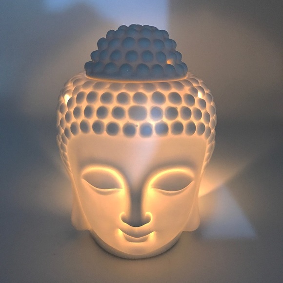 White ceramic Buddha head oil warmer - Picture 7 of 7